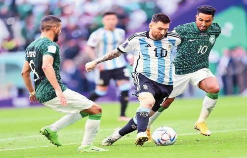 哀悼，一巴西18岁小将在家中因弟弟清理步枪时走火中弹身亡